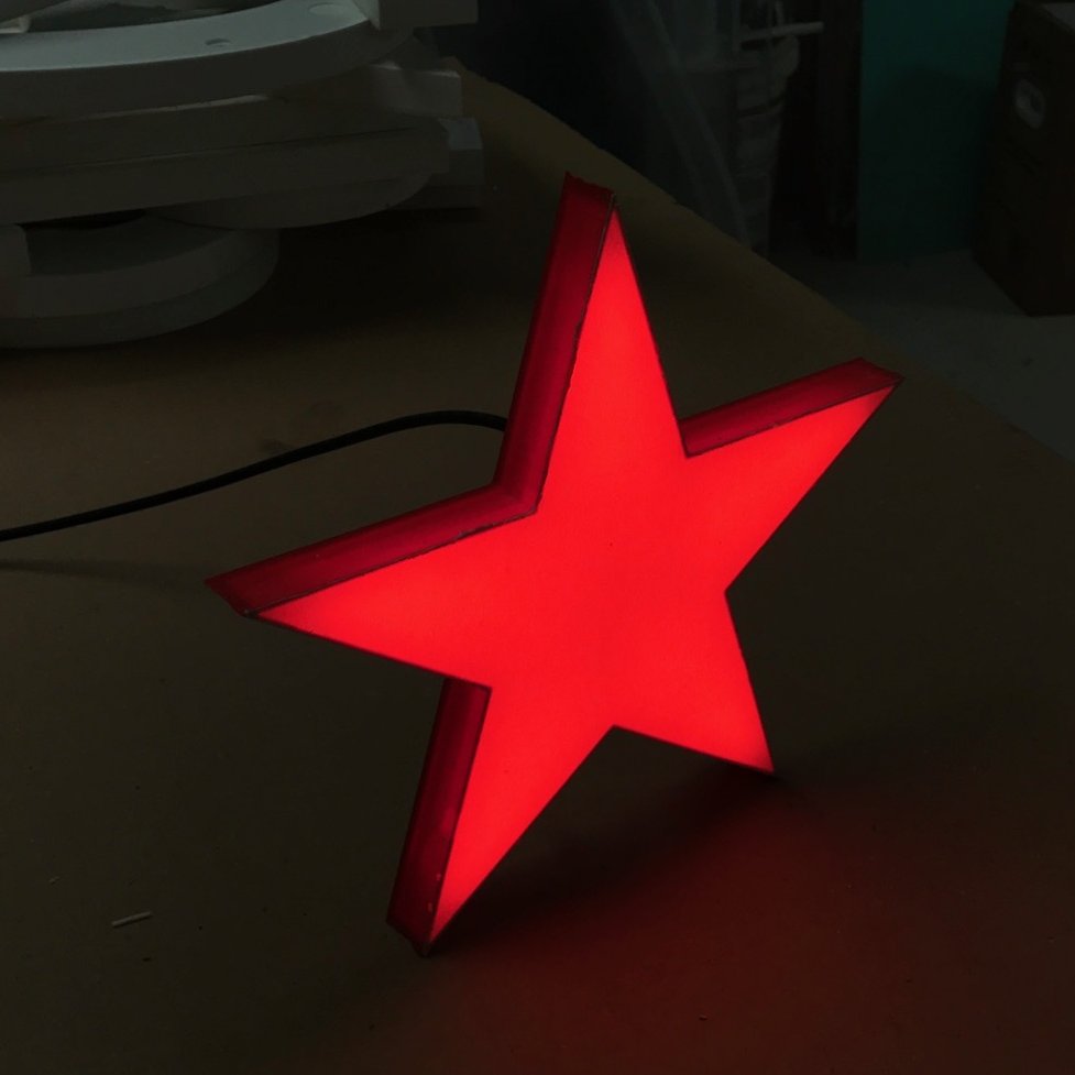 Rode LED letters ster